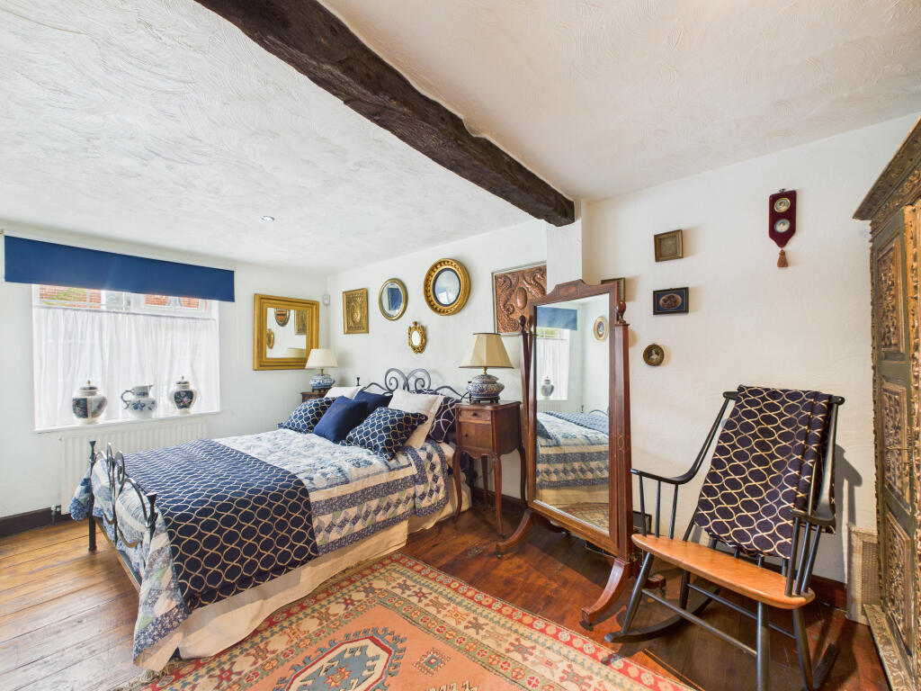 CAM02909G0-PR0488-STILL001