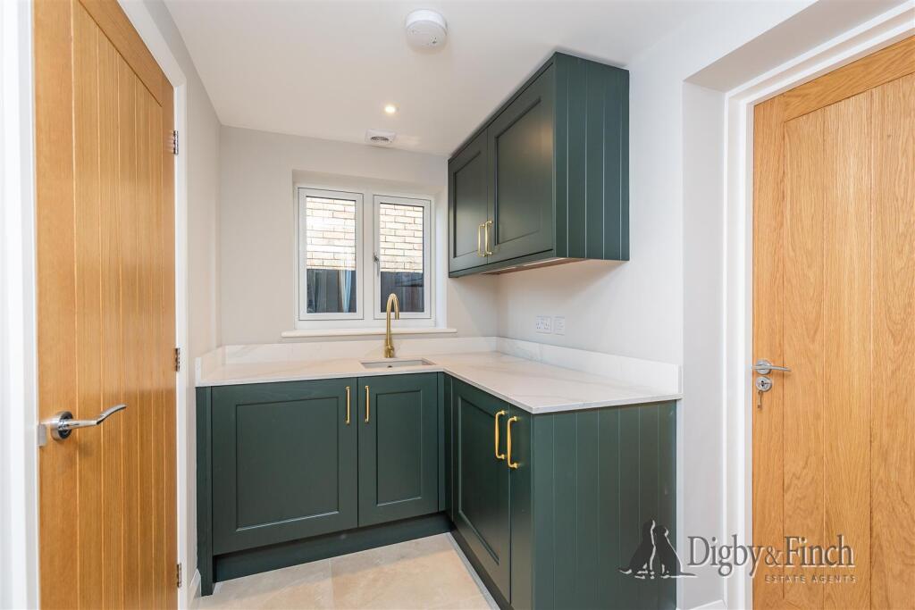 19 Stirling Road, Stamford, PE9 2XF-23watermarked.