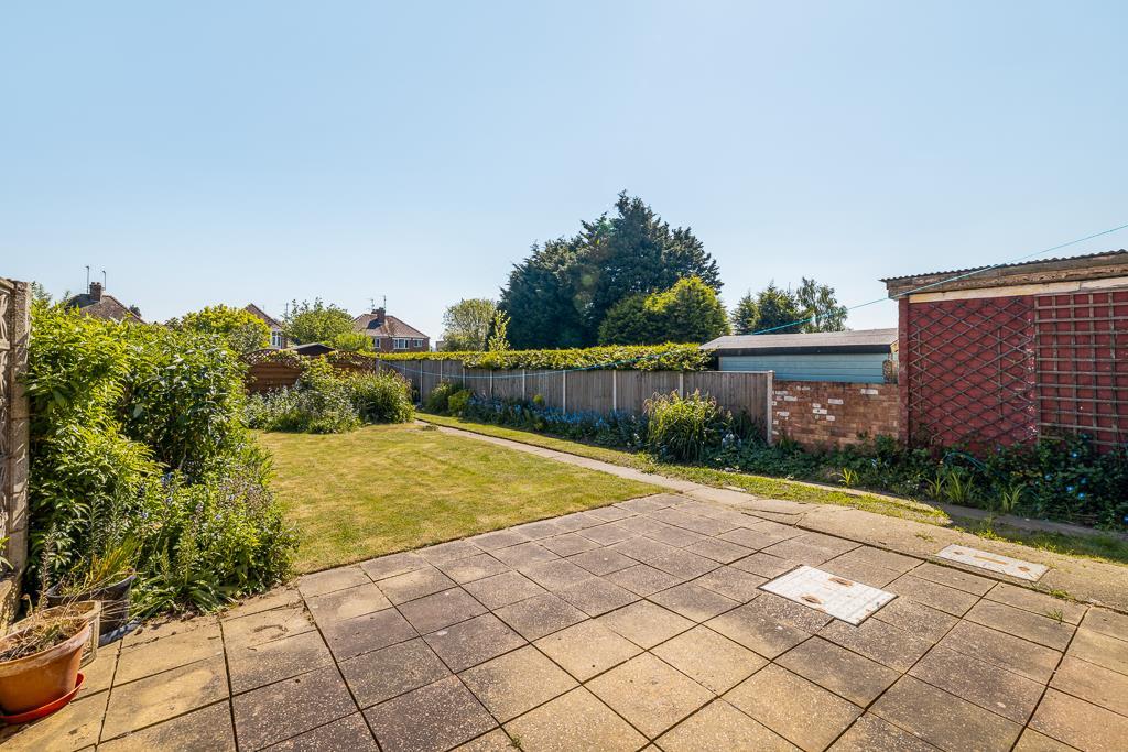 12 Halmer Gardens (Spalding)-14.jpg