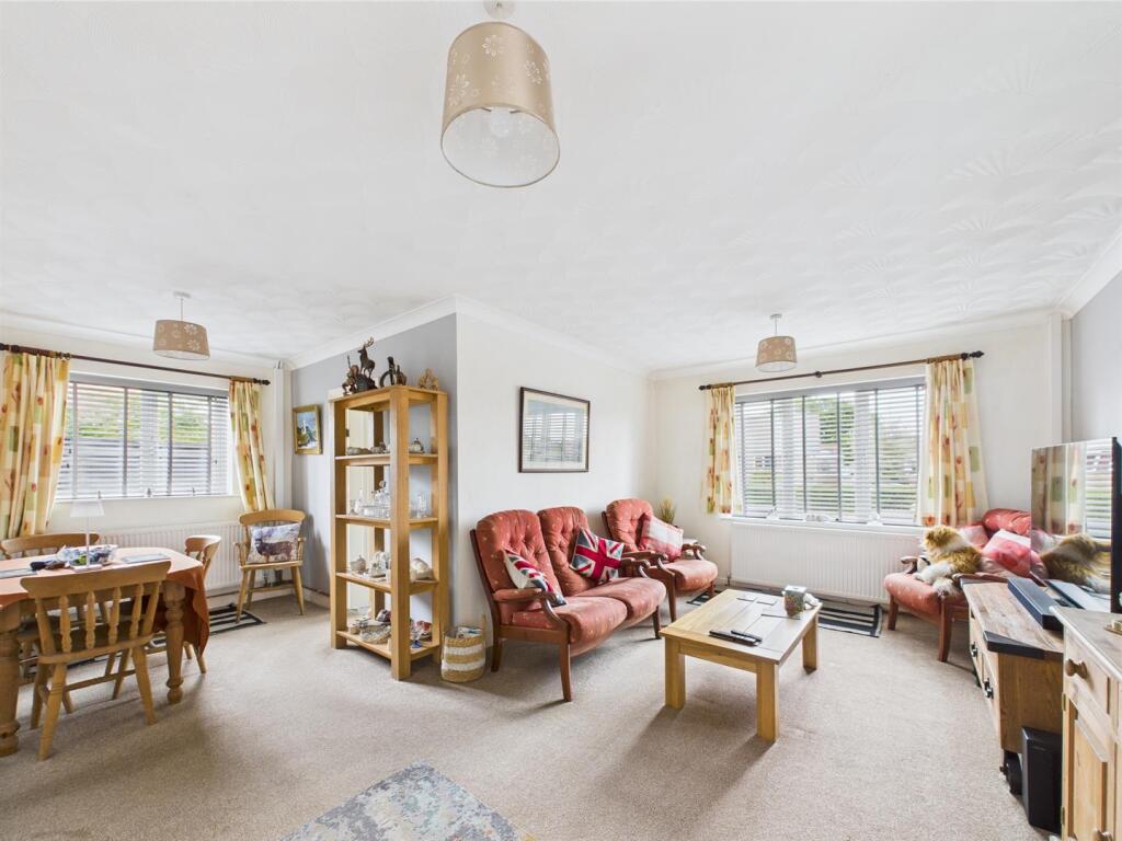 Reception room/Dining Room