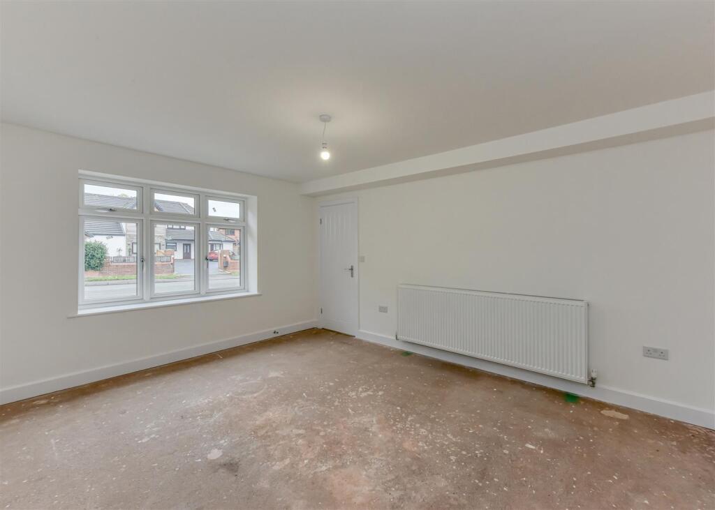 3 Yew Tree Lane-APR25-lounge.jpg