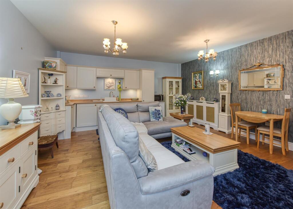 1 Woodthorne Road-annex reception1.jpg