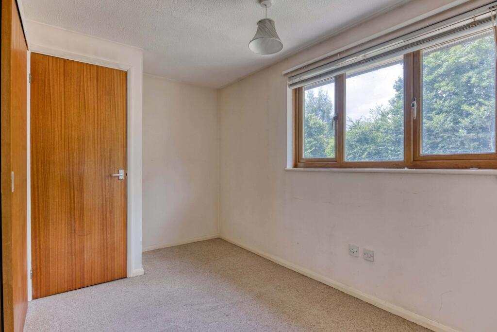 Ewemove Taunton - Allington Close (14)