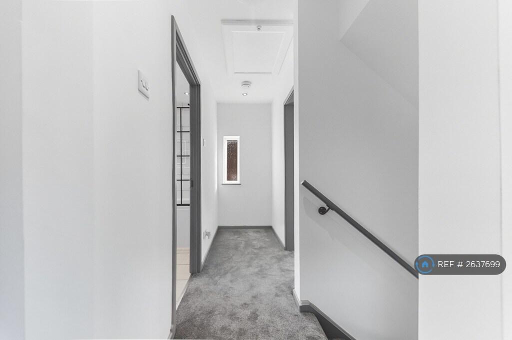 Landing Showing Space For Desk