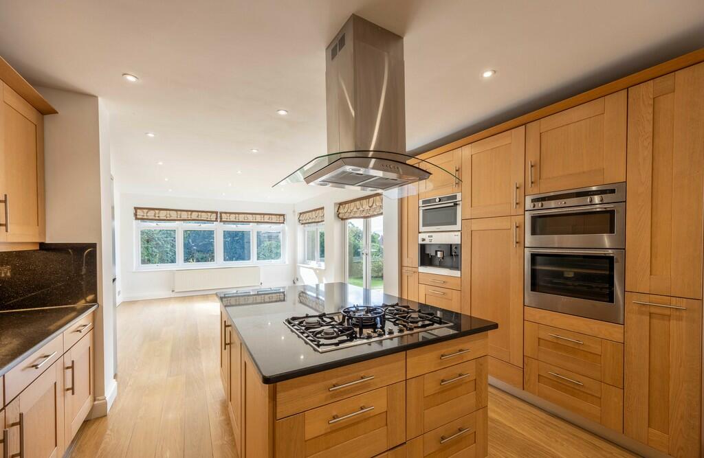 Kitchen/Dining Ro...