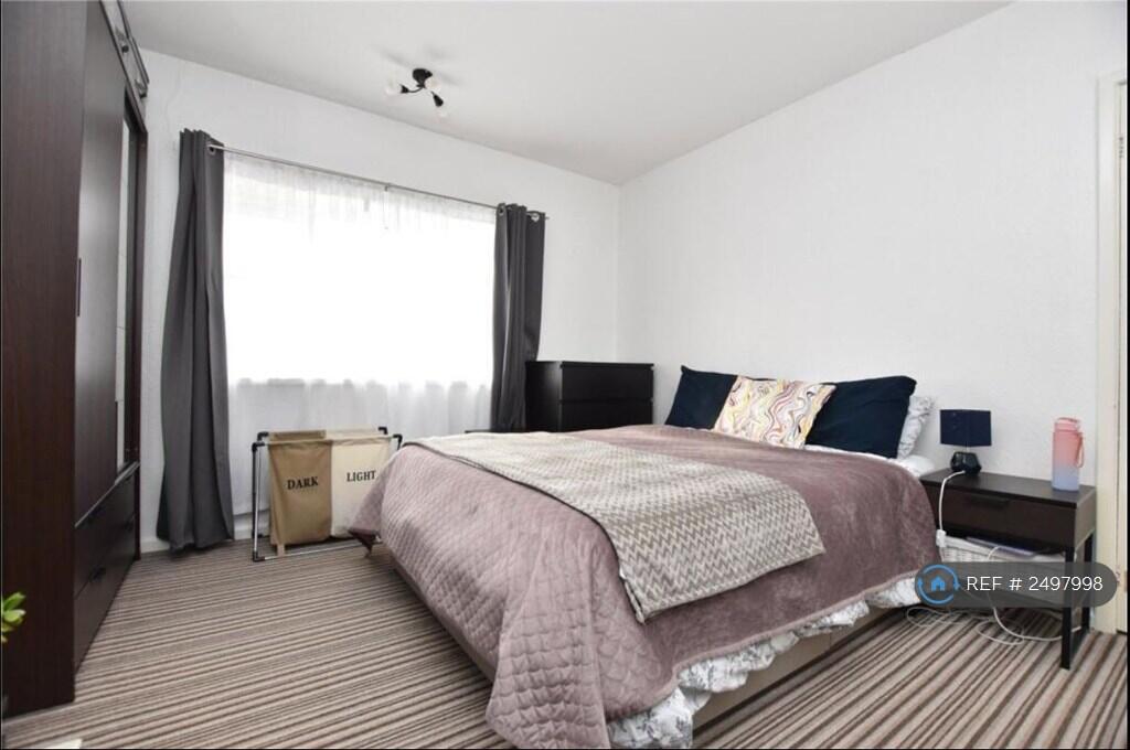 Bedroom 1 -1