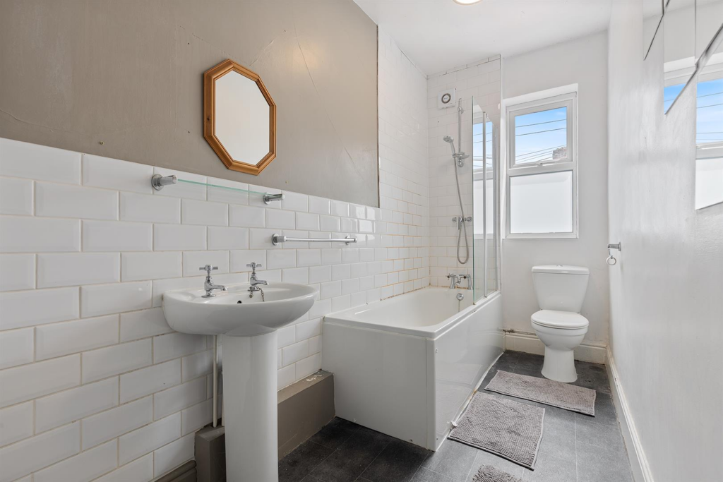 72 Hunters House Road, Sheffield 15_297.png