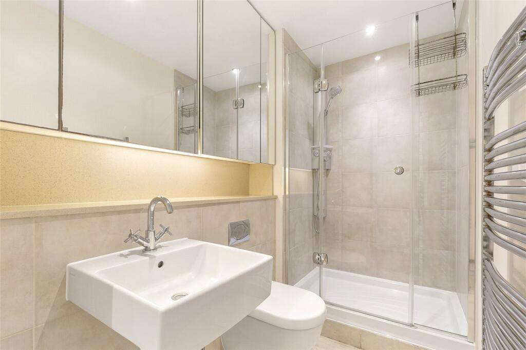 Ensuite Bathroom