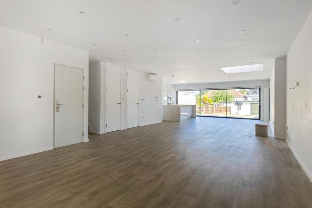 94159_56-Moat-Dri...