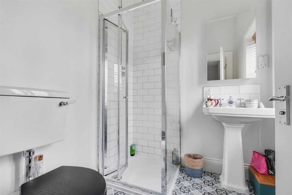 Ensuite 1_1.jpeg