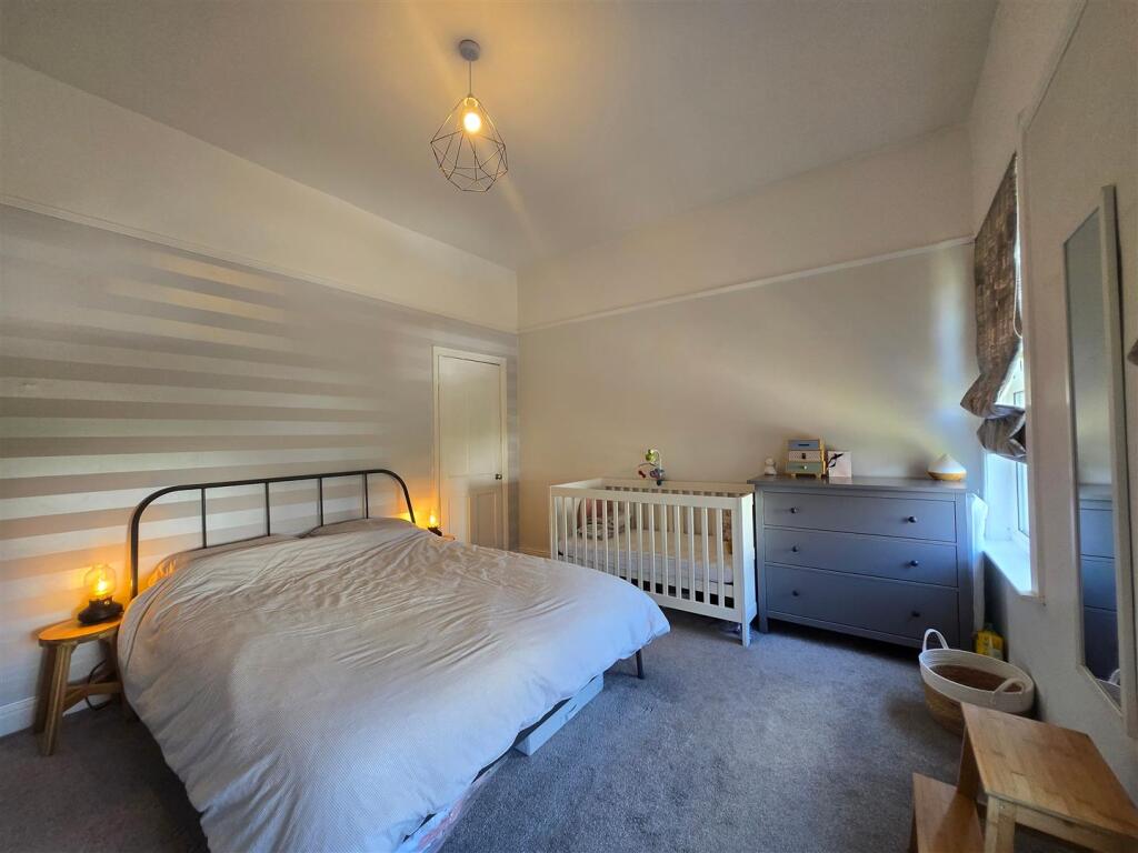 Master Bedroom 2.jpg