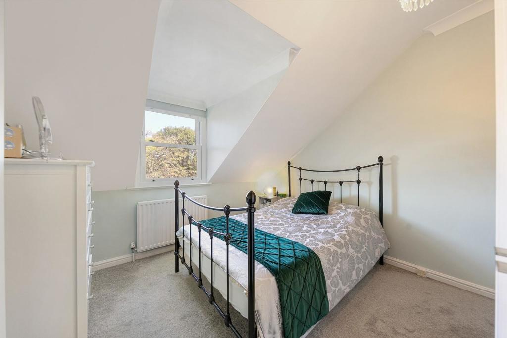 Bedroom.jpg