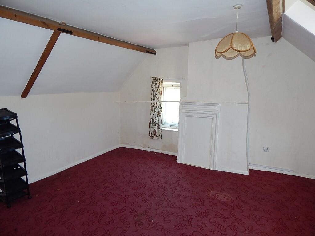 12  Medium  T202508071430.jpg