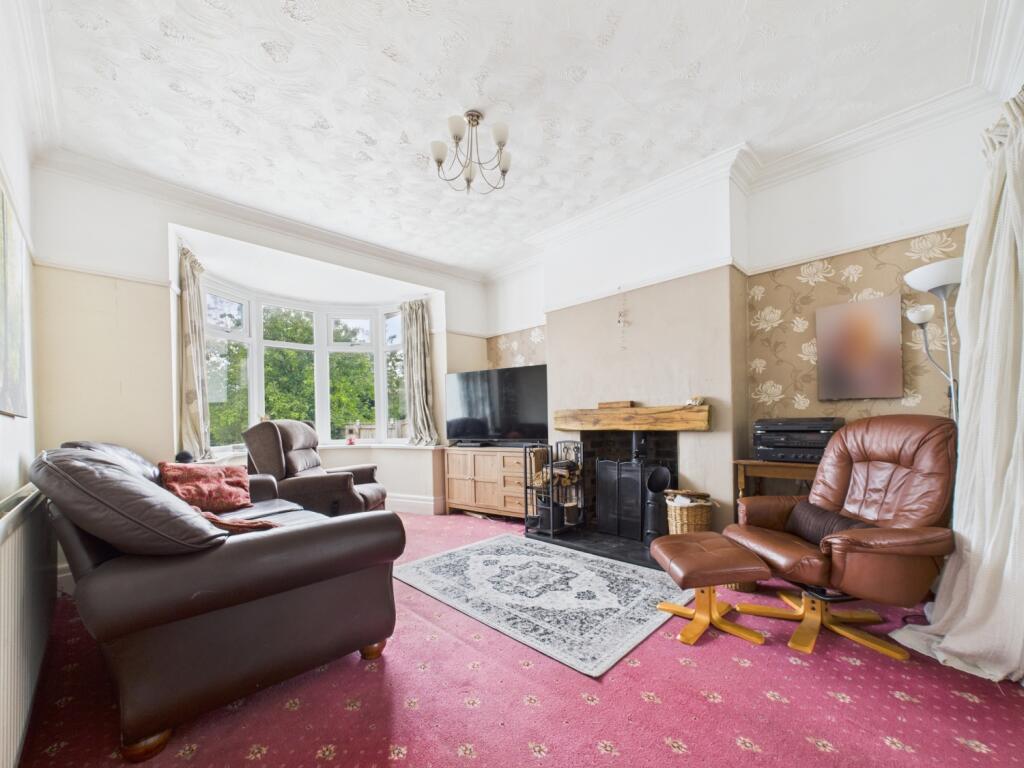 CAM02195G0-PR0081-STILL015