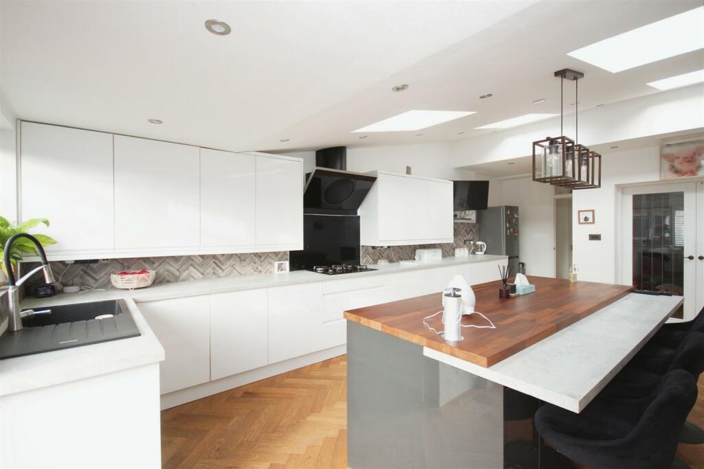 Extended Refitted Kitchen Diner