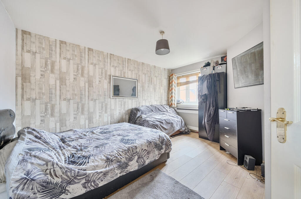 1307075-20-684af8...