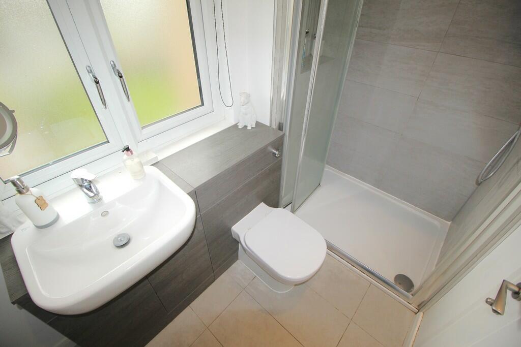 5.1 En-suite