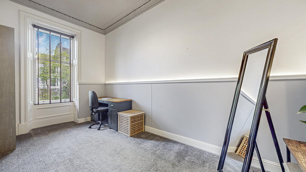 38-print-5 Holyro...