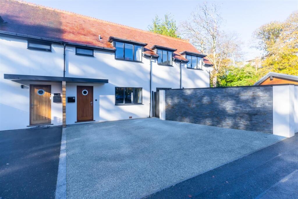 42 Western Road