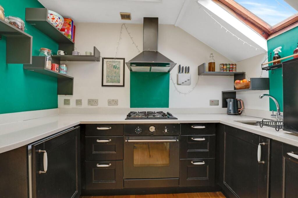 08-a680JHPropworld - 95c Peak Hill - 34-medium.jpg