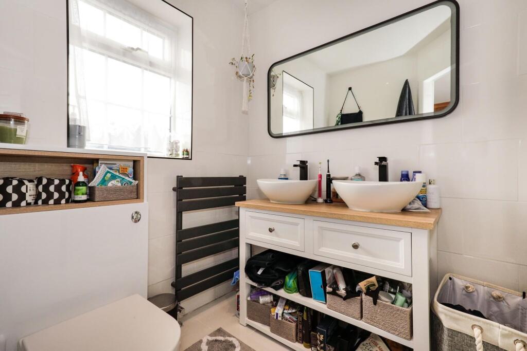 Ensuite