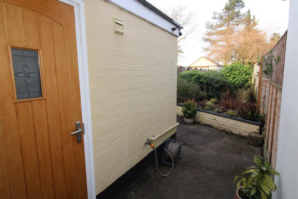 Garden / exterior