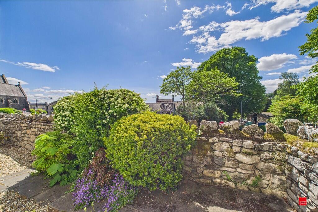 Outdoor Seating A...