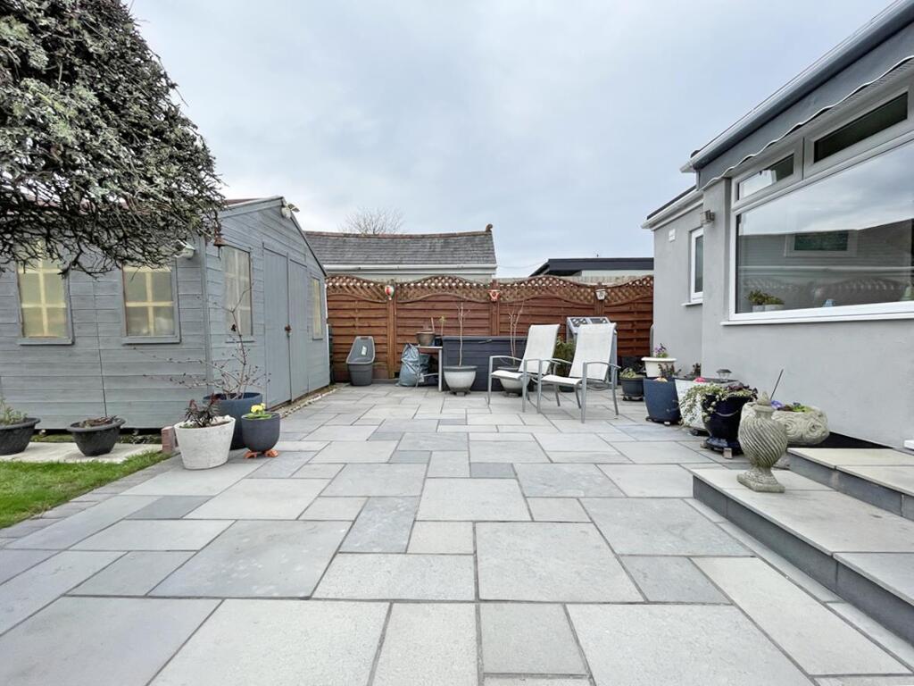 Crownhill Road 273 - Garden 4.jpg