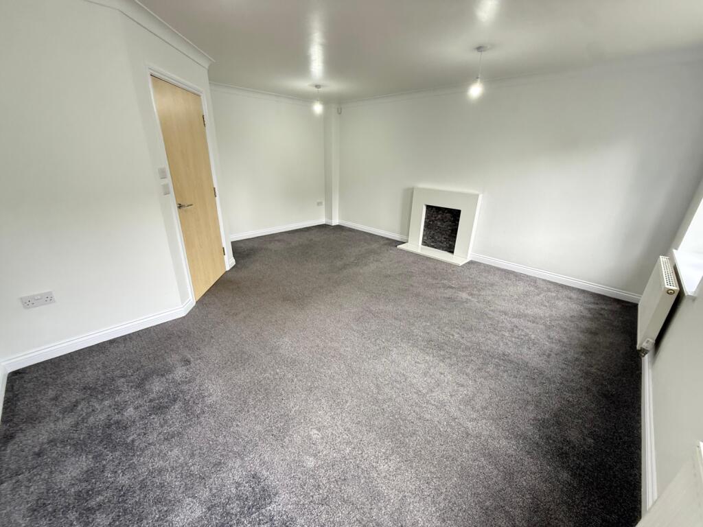12 Newton Grange Lounge 3