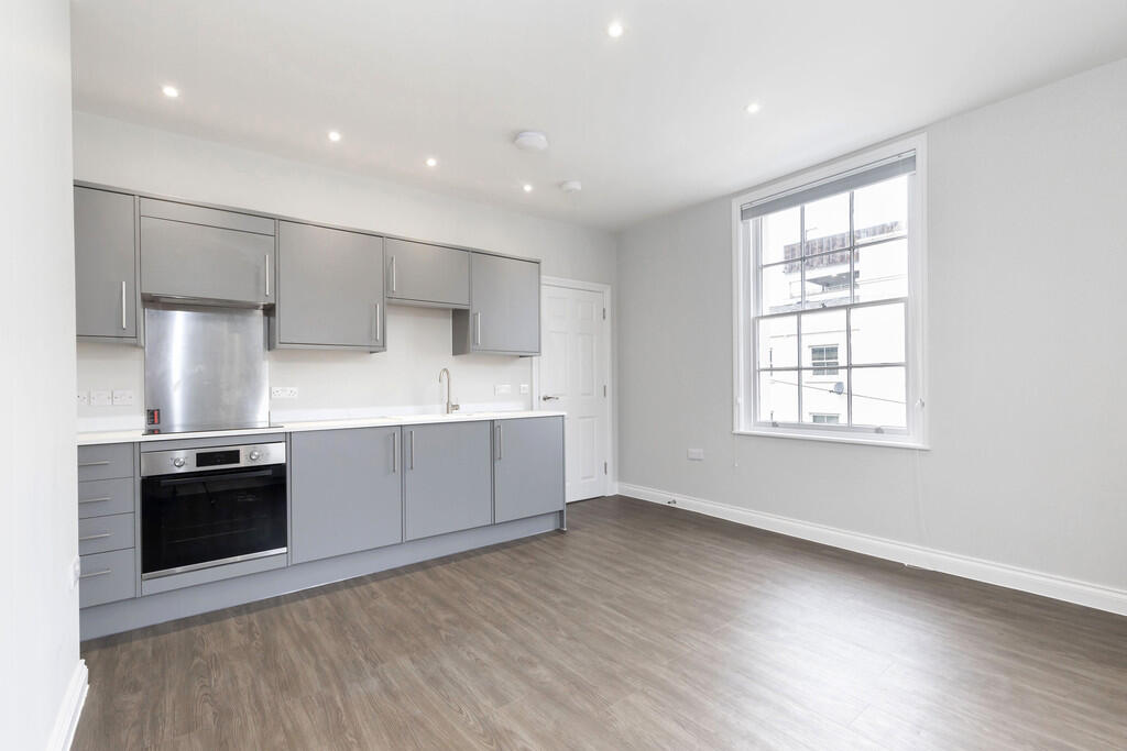 Flat 1, 11 Grosve...