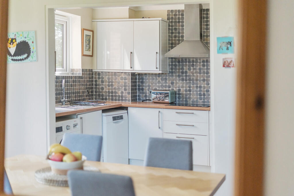 1339640-7-689f266...