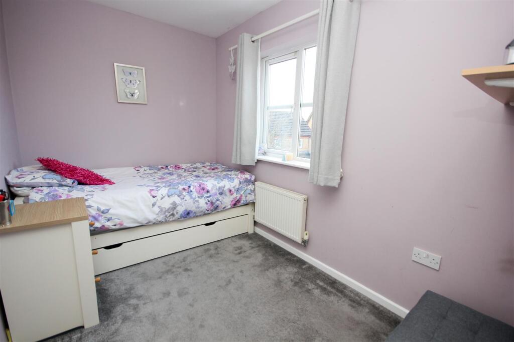 Bedroom 4.jpg