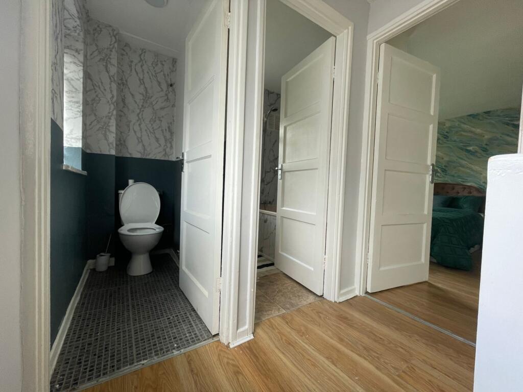 toilet