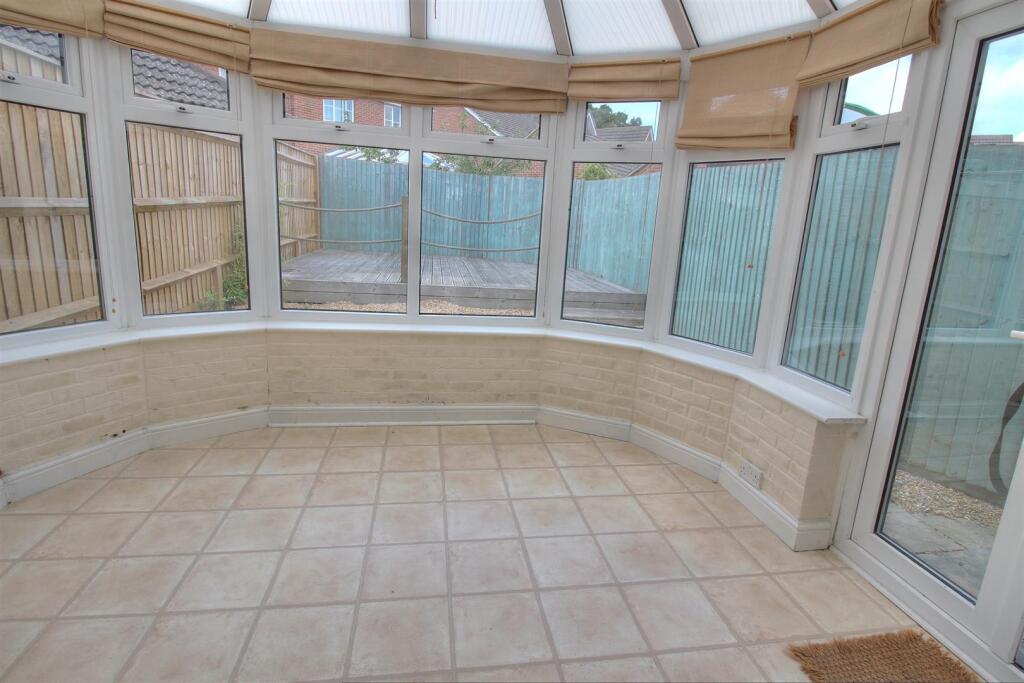 Conservatory Alt (Custom).jpg