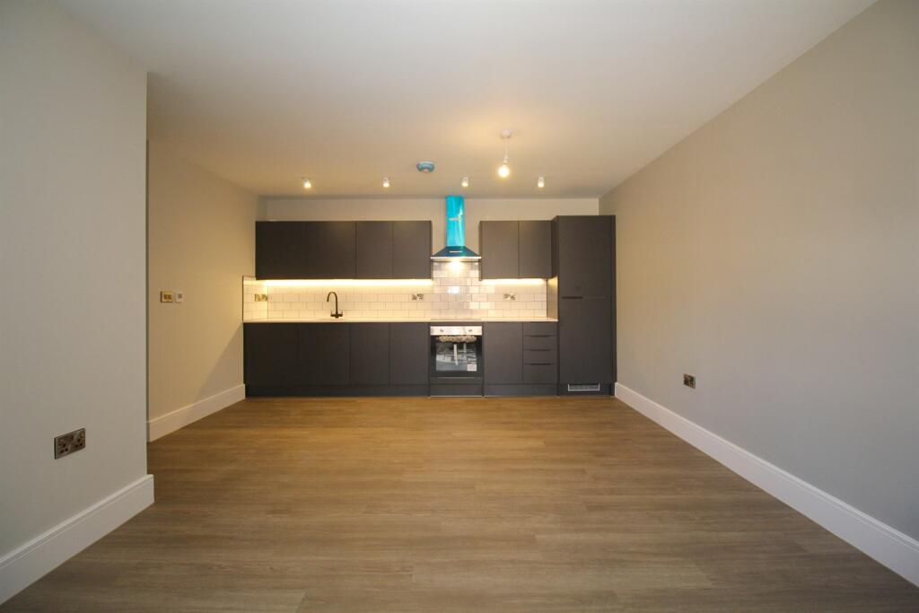 Lounge / Kitchen