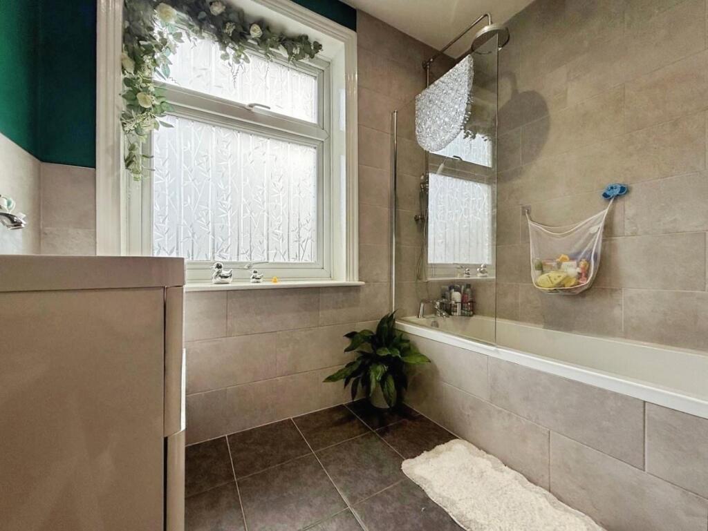 14d8e6cb--4CC8-A700-0967408D59D0-12040-000023ECCDE