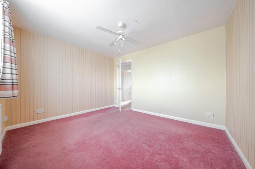 1279956-5-68271829e5d96-ARW