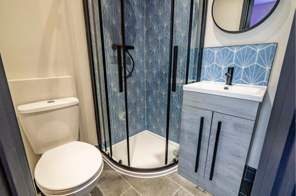 80 Ripon Street - Ensuite.png
