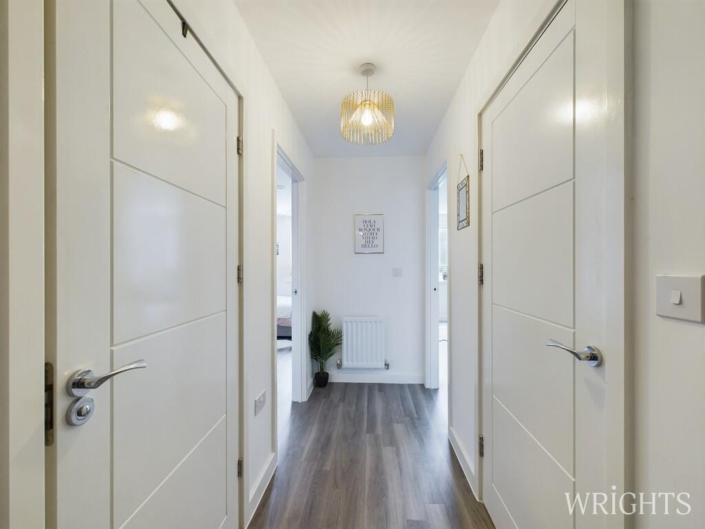 CAM02796G0-PR0179...