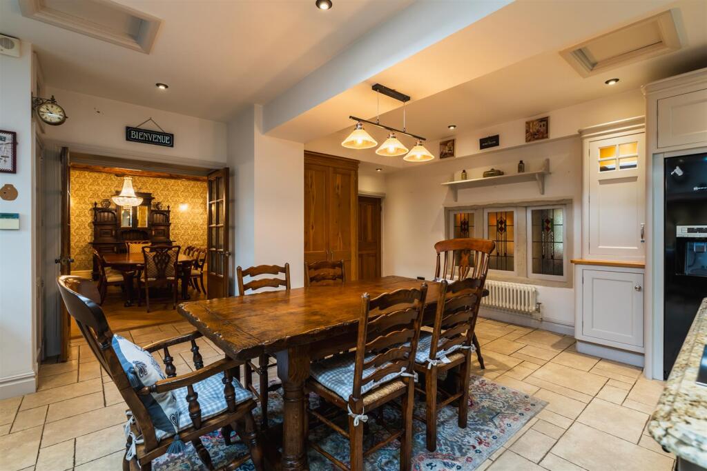 Dining Kitchen
