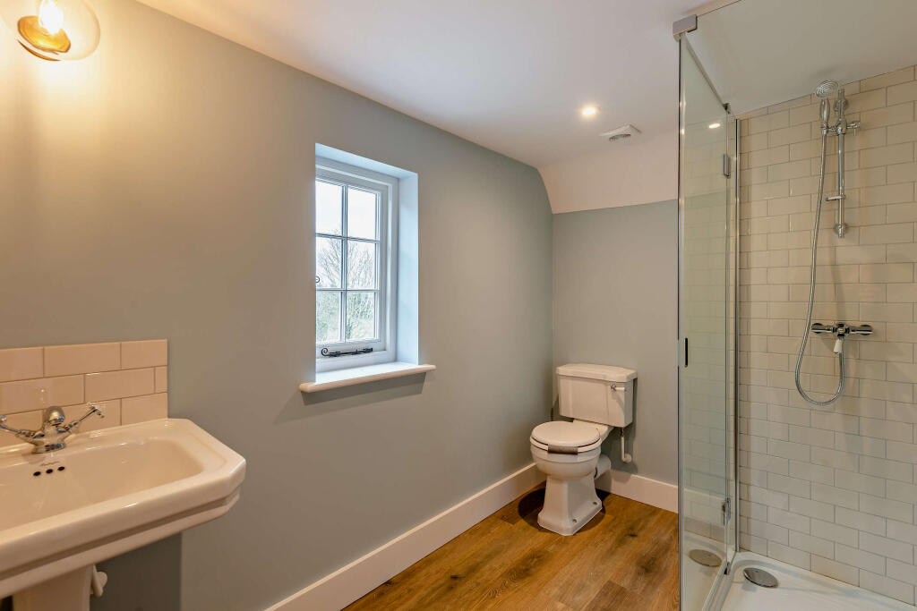 8636274interior22800