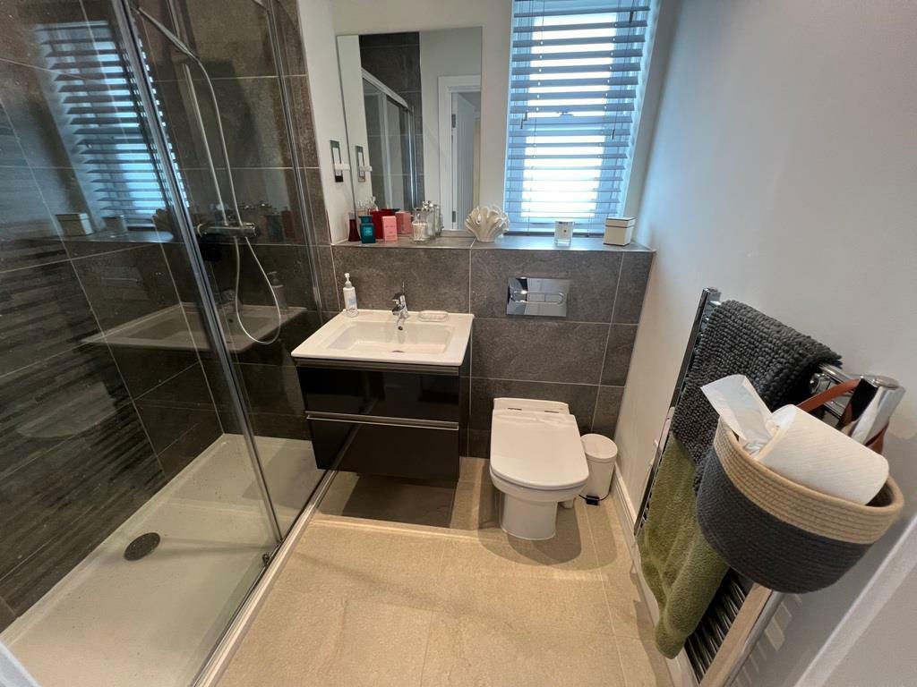 EN-SUITE TO BEDROOM TWO