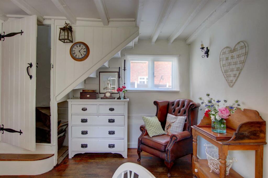 Linnett Cottage (19).jpg