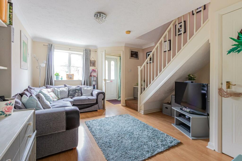 Foxberry Close 5-10.jpg