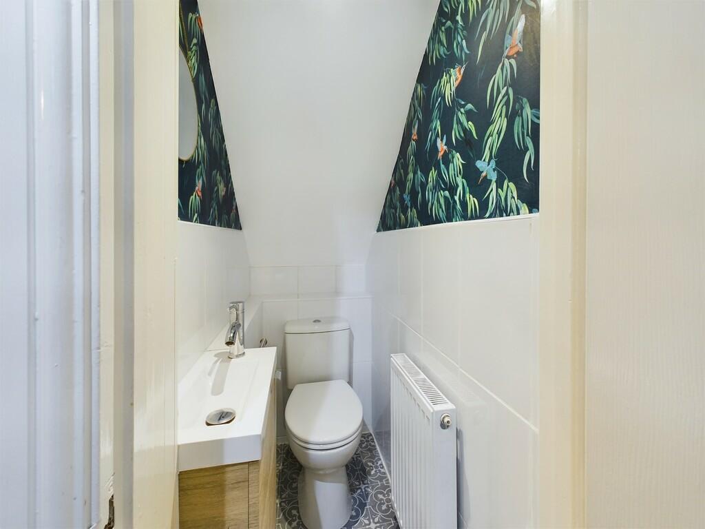 CAM02854G0-PR0281...