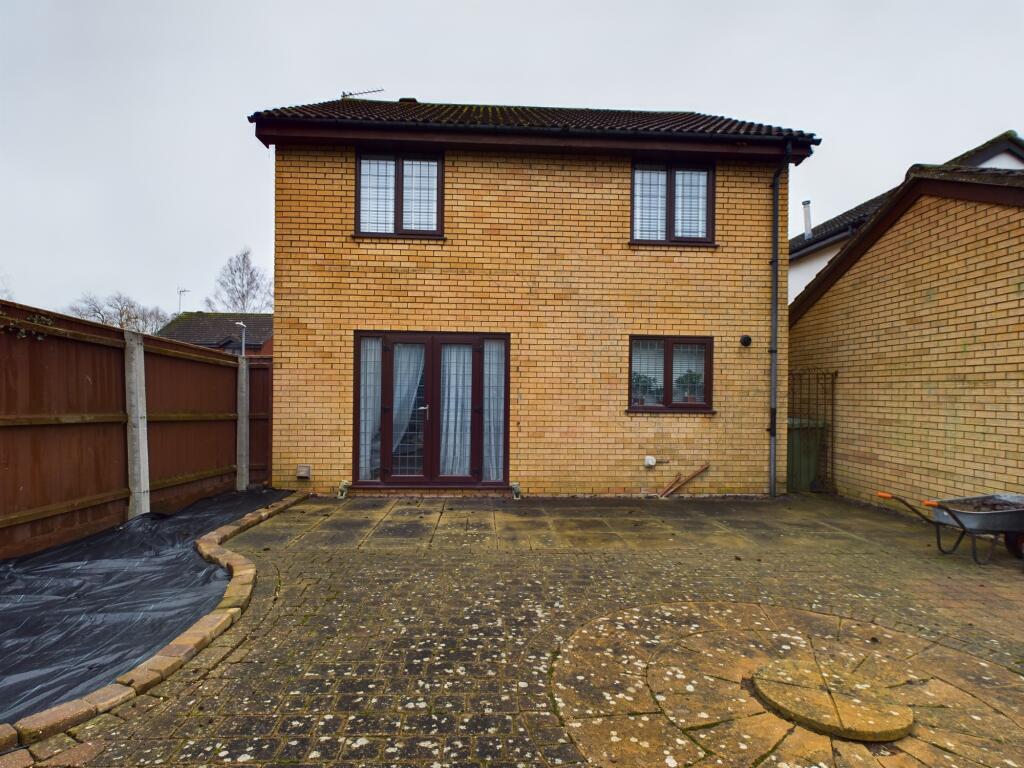 CAM02519G0-PR0203-STILL015