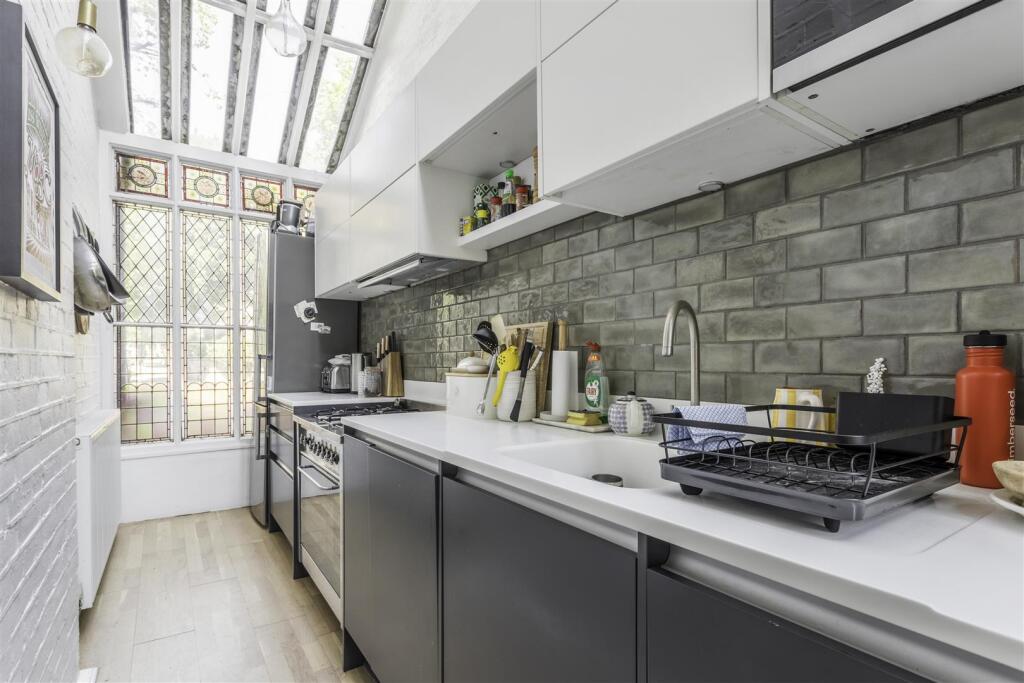 16 Eaton Road-4.jpg