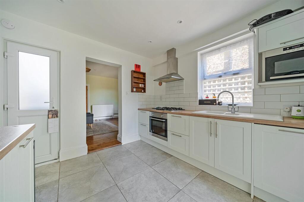 1295233-10-68289d0376dca-ARW1295233-10-68289d0376d