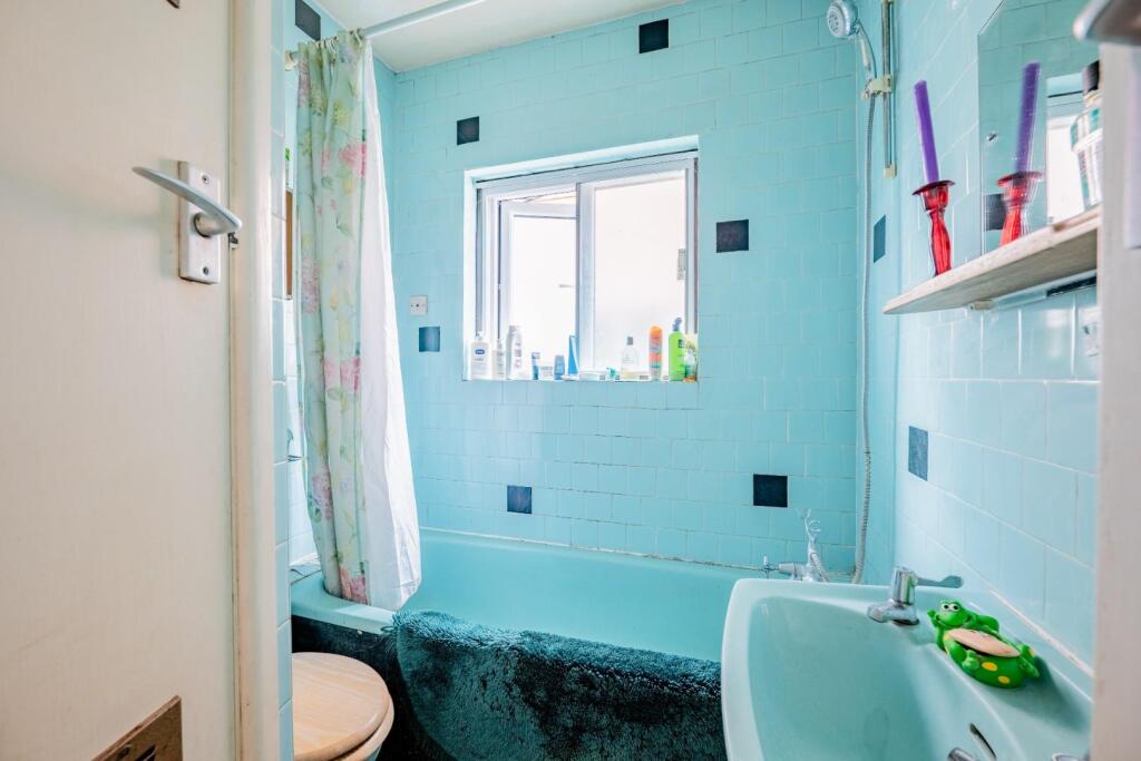 48 Warminster Road BA2 6RX-17.jpg