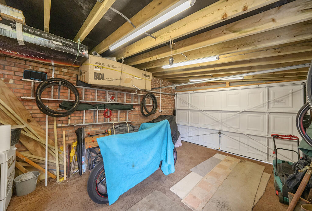 1306668-18-6841a8...